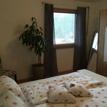 Haus Lena タルレンツ